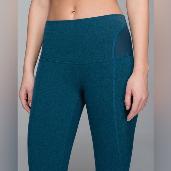 Lululemon Devi Yoga Pant - Picture 10 of 10